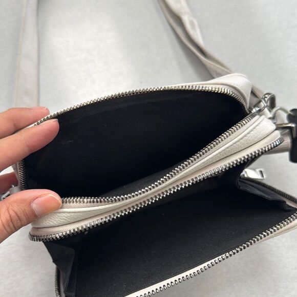 DIOR LEATHER PURSE - Picture 9 of 14